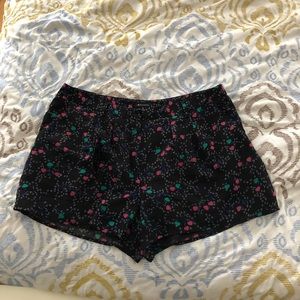 Adorable I ❤️ Ronson Dressy Shorts w/black lining